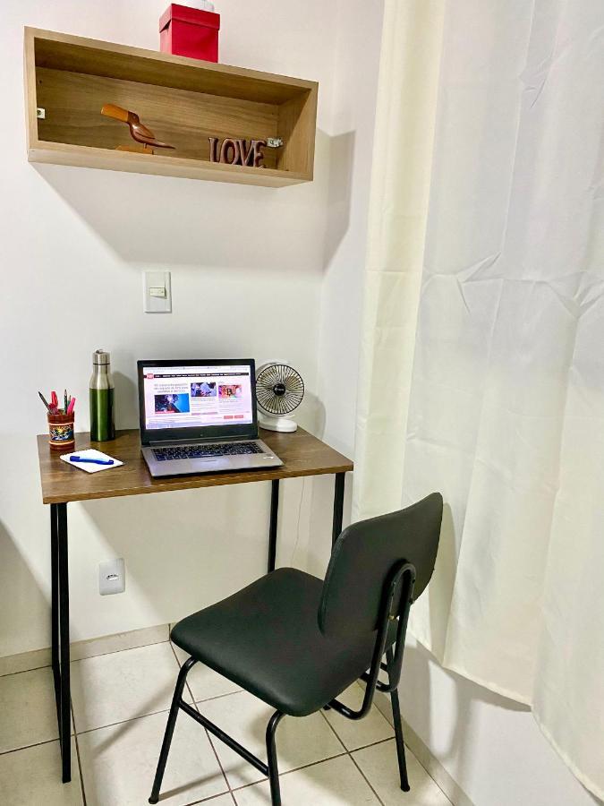 Apto No Centro Perto Do Shopping Com 2 Quartos De Casal Arcond Wifi Fibra Homeoffice E Garagem Em Dourados Eksteriør billede