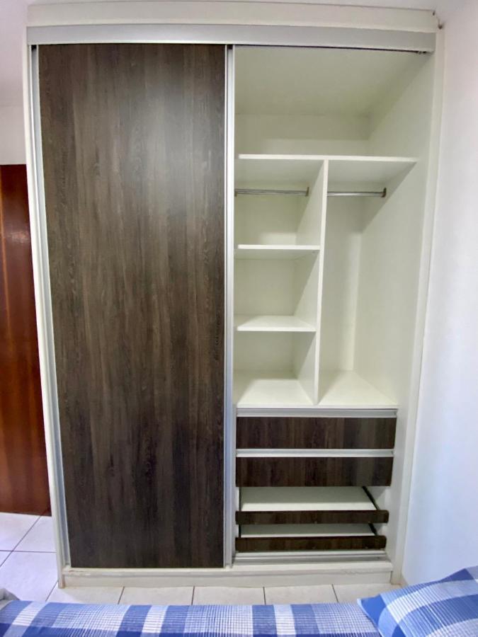 Apto No Centro Perto Do Shopping Com 2 Quartos De Casal Arcond Wifi Fibra Homeoffice E Garagem Em Dourados Eksteriør billede