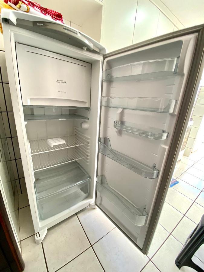 Apto No Centro Perto Do Shopping Com 2 Quartos De Casal Arcond Wifi Fibra Homeoffice E Garagem Em Dourados Eksteriør billede